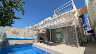 Casa a Centro. Fantástica villa independiente de 3 dormitorios y 2 baños en una