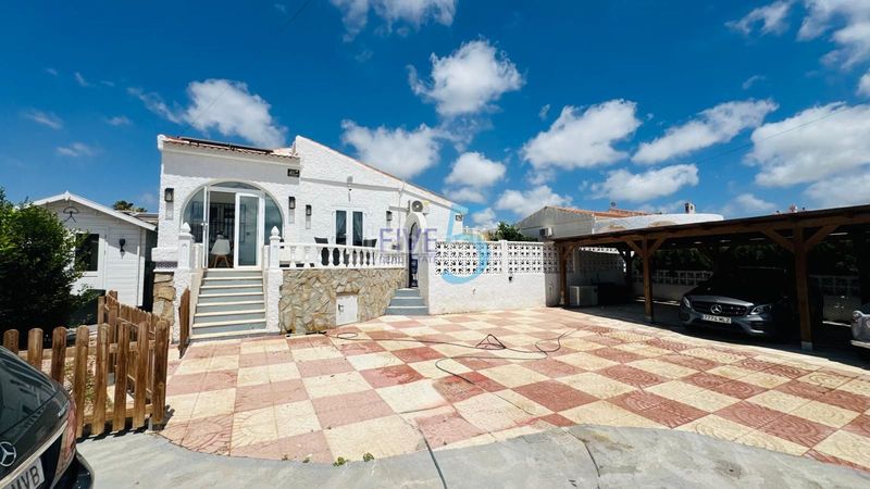 Foto 5af076cf-9cf3-403d-8789-438fd8ce6eb6. Casa amb aparcament piscina a Centro de la Ciudad Quesada Rojales
