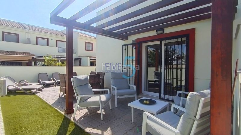 Foto d2ab6e60-b758-4182-9a78-0aa479186e0f. Casa amb calefacció piscina a Lo Marabú Rojales