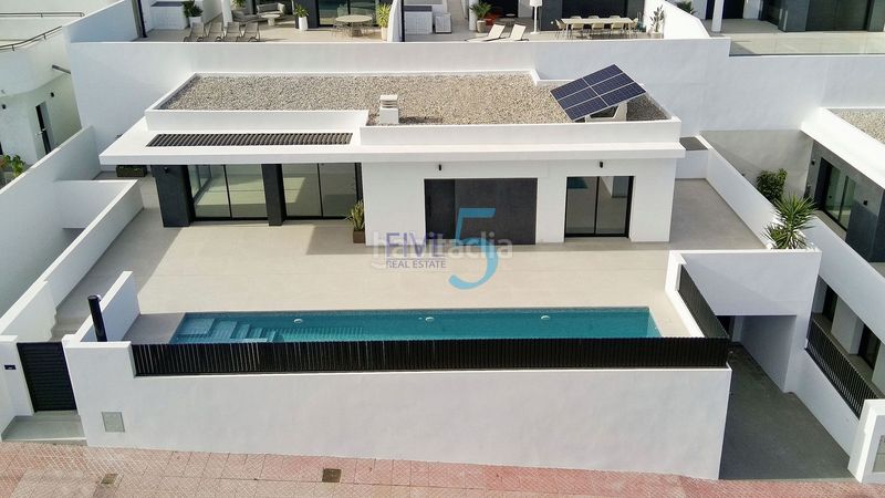 Foto 60b727e3-c20c-4598-bb7f-08d6a23b0f66. Casa a Centro de la Ciudad Quesada Rojales