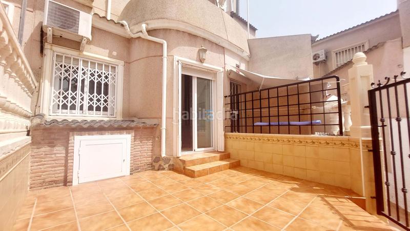 Foto 1fdc63df-e37b-4d4e-9ded-ea908364abd0. Casa a schiera con piscina in Campoamor Orihuela