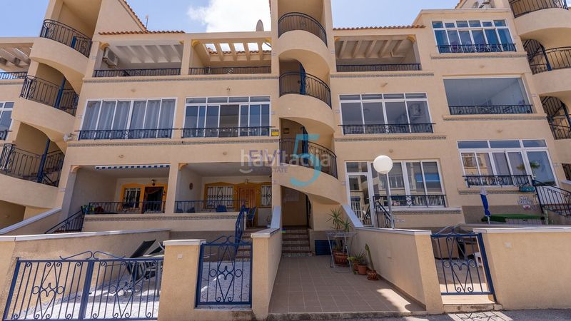 Foto 77a79272-8fda-4096-9041-9ee0e32cc542. Pis amb aparcament piscina a Los Balcones y los Altos Orihuela