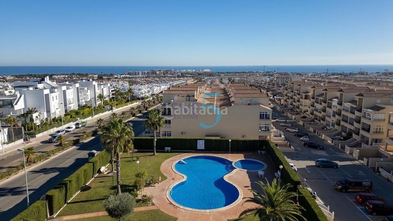 Foto fe127846-6616-4a01-aaf5-9b9956f49fec. Pis amb aparcament piscina a Los Balcones y los Altos Orihuela