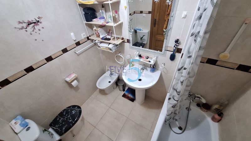Foto 9ef2aa32-d068-42f1-beb7-78d12502900f. Pis amb aparcament piscina a La Florida Orihuela