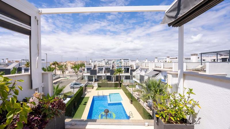 Foto 70cc3083-bb68-4cc7-8e78-5e1cc2a55146. Estudi amb piscina a Pilar de la Horadada ciudad Pilar de la Horadada