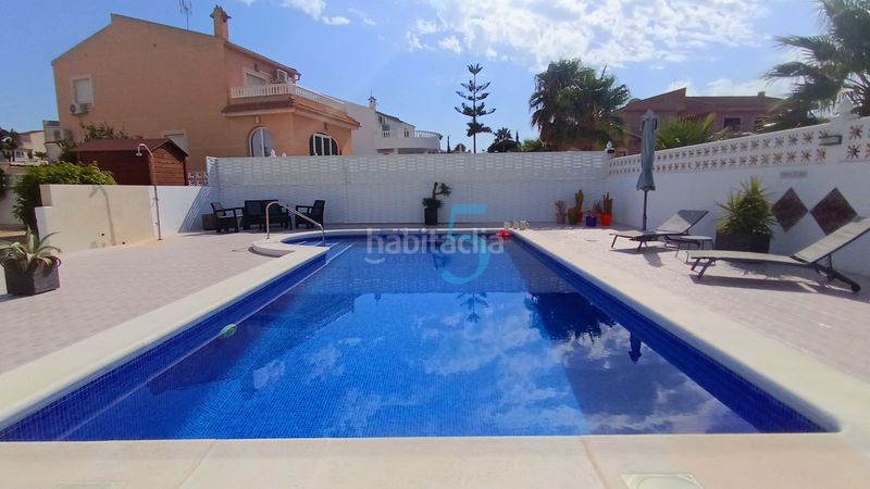 Foto 0e5c2201-4945-4108-a662-fb3f9e9962b2. Casa amb calefacció piscina a Benijófar
