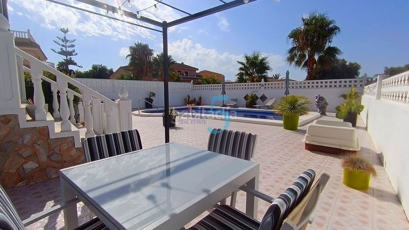 Foto ce4c38d9-d2bd-4cb4-a032-e36f93d57127. Casa amb calefacció piscina a Benijófar