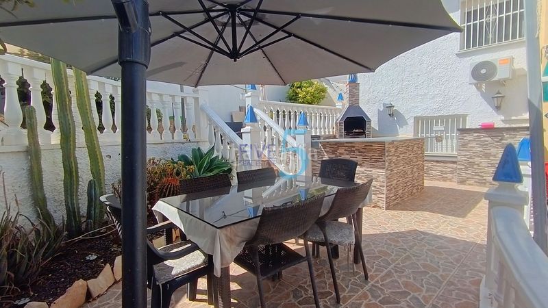 Foto c54f0d06-2ac6-4d86-8e4b-522f5e4f5c9d. Casa amb calefacció piscina a La Marquesa Rojales