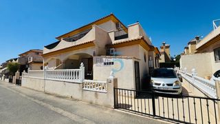 Casa adossada a Playa Flamenca