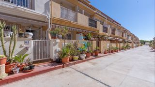 Casa adossada a Playa Flamenca