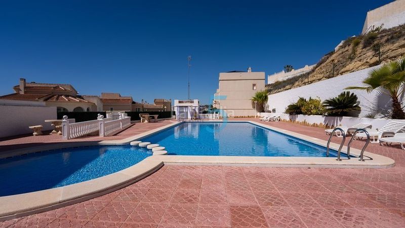 Foto 0c63e9f3-0210-4bcf-86da-e15d7dd4527e. Pis amb piscina a La Marquesa Rojales