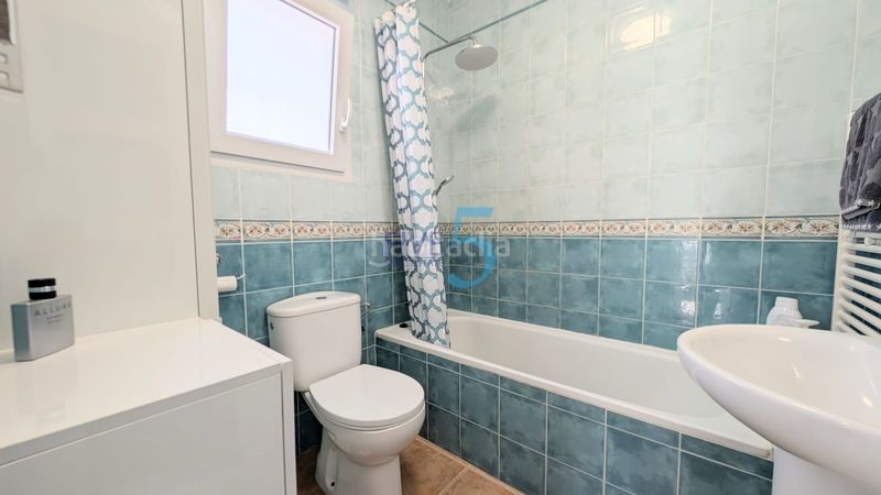 Foto 02838ff2-aed8-4ef4-8528-381c0c06732f. Casa amb calefacció aparcament piscina a Campoamor Orihuela