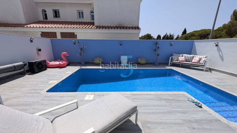Foto 93c46de3-cf98-4ae8-ae52-974a244f5263. Casa amb calefacció aparcament piscina a Campoamor Orihuela