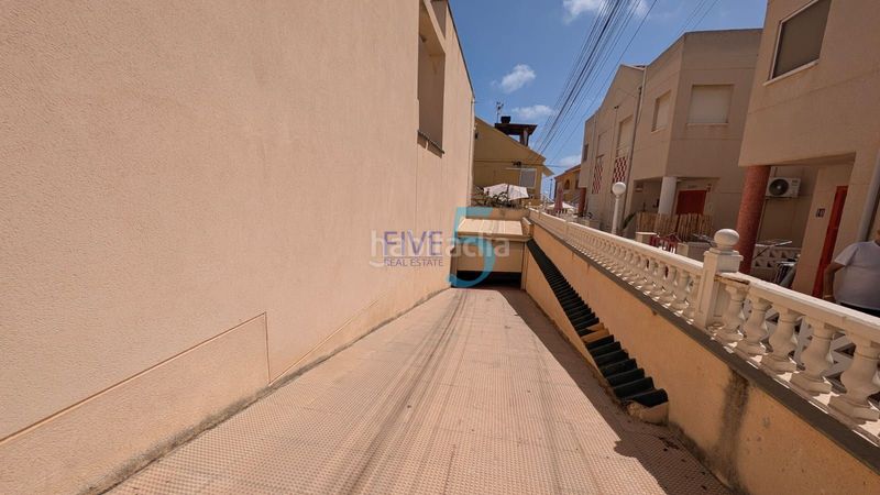 Foto 43c2aea1-bf23-4694-b931-e077530b938a. Reihenhaus mit heizung parking in Los Europeos Torrevieja