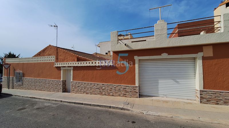 Foto 37fb4d7b-25b8-4ca4-962a-6b6bdf465f62. Casa amb aparcament a Benijófar