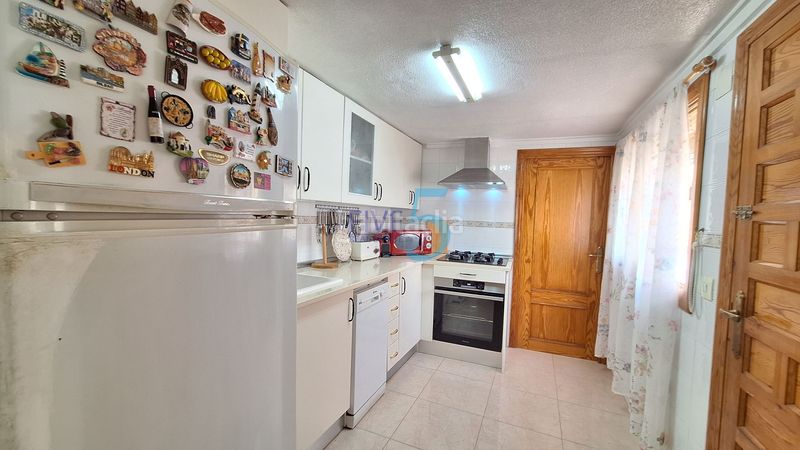 Foto 3f0c5698-7222-4244-91e7-a0db8b66fe3e. Casa amb aparcament a Benijófar