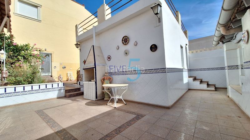 Foto ffdfd312-587e-4834-87a2-81378d045e5c. Casa amb aparcament a Benijófar