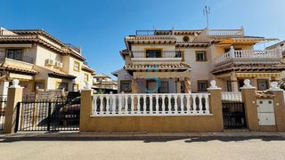 Casa adossada a Villamartín-Las Filipinas