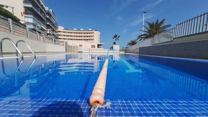 Foto fd7ee613-c3aa-4e07-9d26-e5d8ce64ce5a. Pis amb piscina a Los Arenales del Sol Elche / Elx
