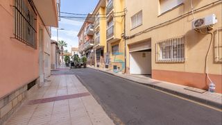 Flat in Centro. Fantástico apartamento de 1 dormitorio y 1 baño en los alcázares