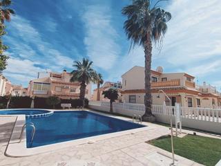 Maison jumelée  Calle maza. Casa cuádruple de 3 dormitorios a poca distancia de los servicio