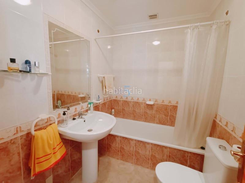 Foto b26cc45e-5cc9-4656-a830-db2b3286ccfb. Semi detached house with pool in Playa Flamenca Orihuela