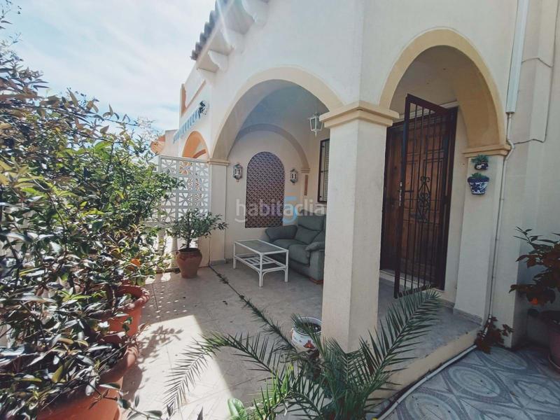 Foto e31877c1-49d2-4ecc-8a97-0d2c49466588. Semi detached house with pool in Playa Flamenca Orihuela