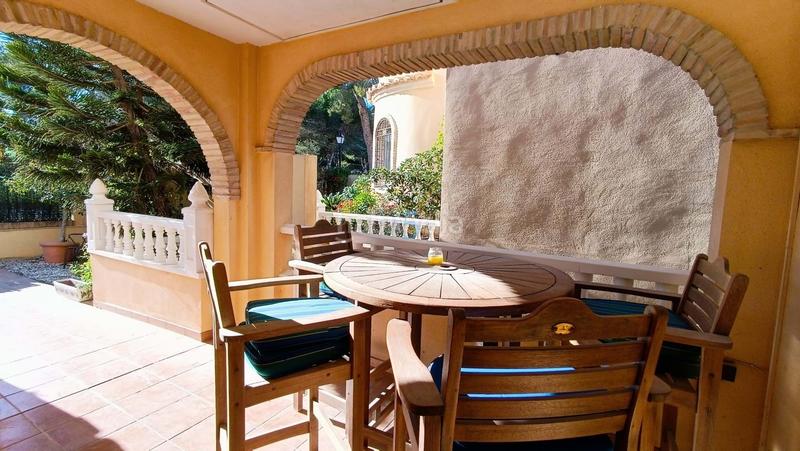 Foto 9360bc37-8921-4d91-bca1-fe11ea5869d7. House with pool in Villamartín-Las Filipinas Orihuela