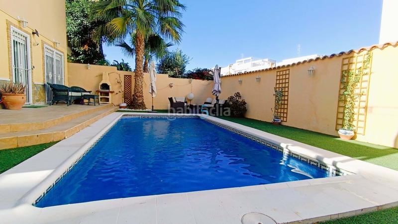 Foto b050b4bf-4d7e-4113-bb63-a852e34cbf6a. House with pool in Villamartín-Las Filipinas Orihuela