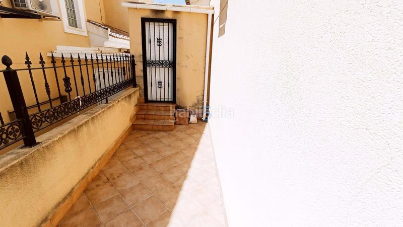 Foto 4d774984-a7ac-4bb3-a3f0-94432aa580b1. Casa con piscina in Lomas de Cabo Roig - Los Dolses Orihuela