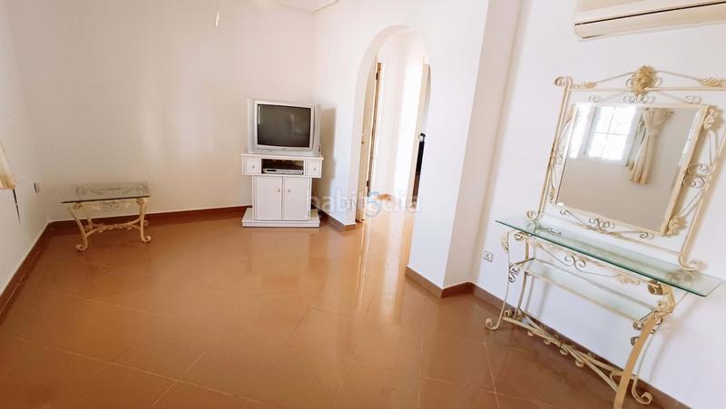 Foto eb2567a4-a46d-4088-b50b-4a3b8b276ae0. Casa con piscina in Lomas de Cabo Roig - Los Dolses Orihuela