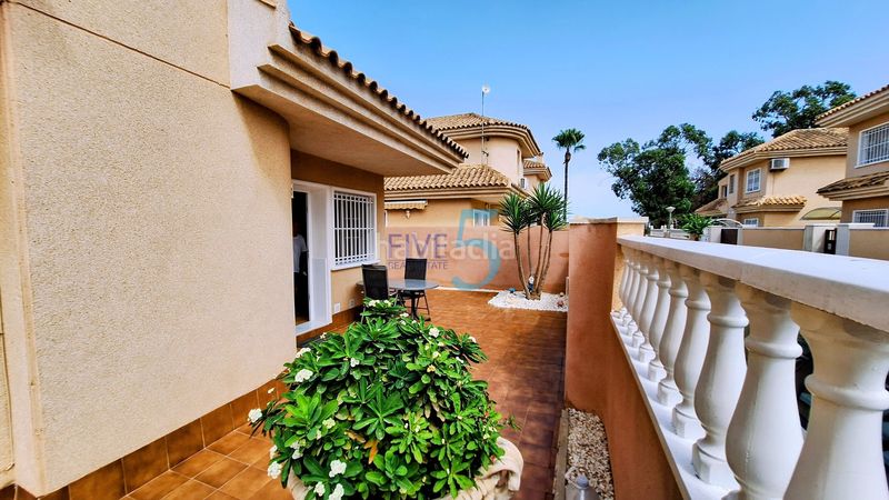 Foto 6d7c14af-2726-4de7-9617-69c07002822f. Casa amb aparcament piscina a Los Balcones-Los Altos Torrevieja