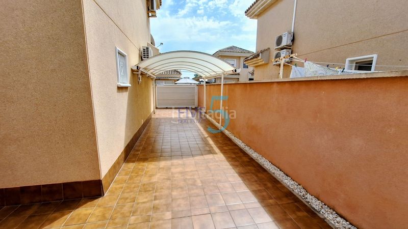 Foto 700ef49b-e8e0-4025-9216-784a09660c95. Casa amb aparcament piscina a Los Balcones-Los Altos Torrevieja