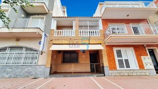 Chalet à Santiago de La Ribera. Chalet adosado de 200 m en 1ª línea de playa en santiago de la r