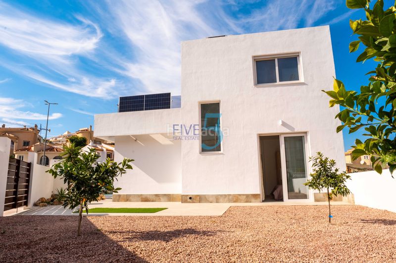 Foto af4cfa03-d74b-4e61-bf22-865a6f0c145e. Casa a La Marquesa Rojales