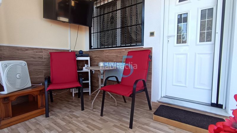 Foto fce18ded-ac13-4b29-b6e4-a255e76958b9. Casa amb calefacció a Daya Nueva