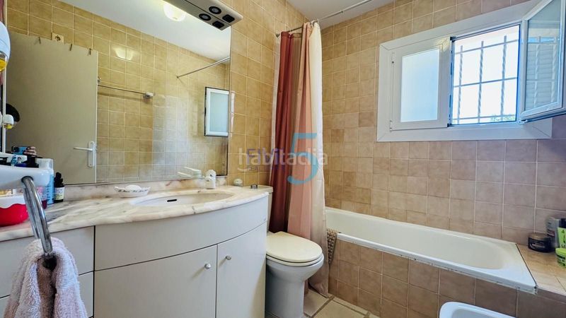 Foto 37ce4580-838e-4311-a7d8-6e587e277418. Reihenhaus mit parking pool in Cabo Roig Orihuela