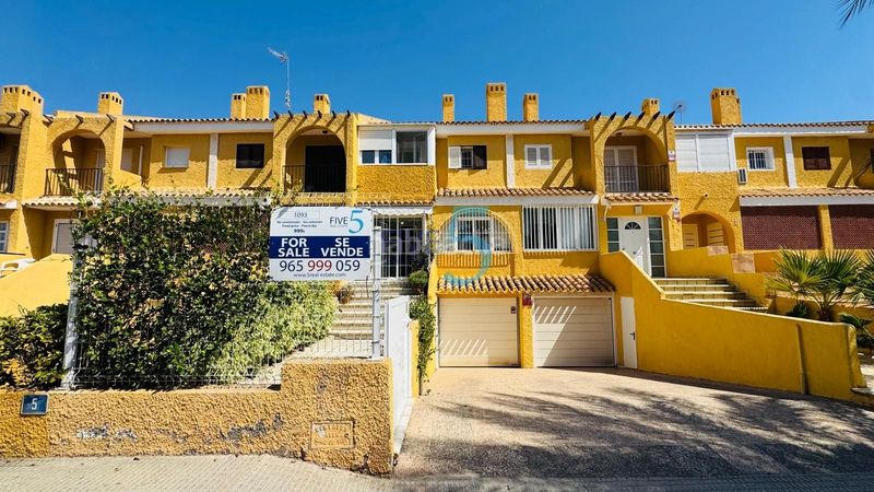 Foto 3d887396-ada7-401b-a974-5186801bd053. Reihenhaus mit parking pool in Cabo Roig Orihuela