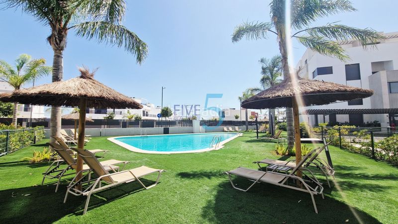 Foto 8b7b8c61-4e63-4c72-b60d-b8e772276552. Pis amb calefacció aparcament piscina a Mar Menor golf Torre - Pacheco