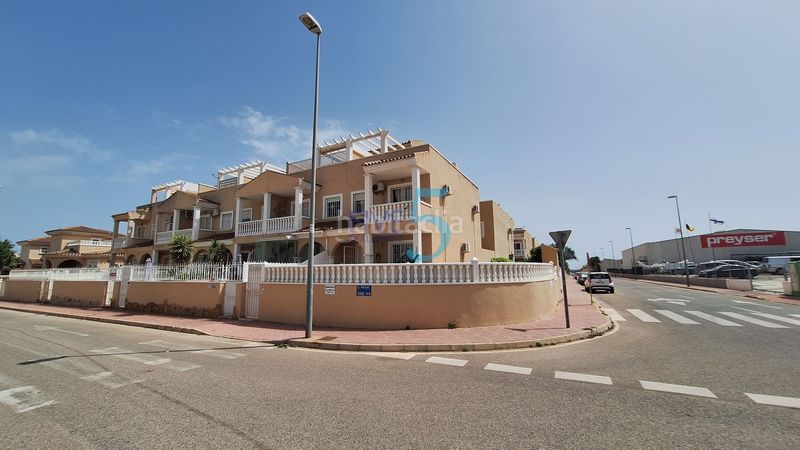 Foto 5187f08b-ca21-4da2-9494-b7cbde459540. Casa amb piscina a Lo Marabú Rojales