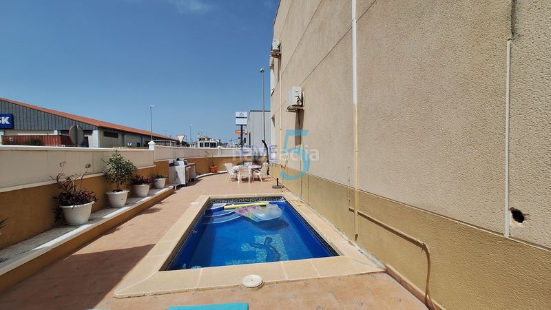 Foto 6cb1305f-8f70-4091-9211-ddc9e008bae2. Casa amb piscina a Lo Marabú Rojales