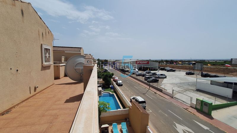 Foto 8ba5c15b-2bf1-4811-821f-6f1c67f21af2. Casa amb piscina a Lo Marabú Rojales