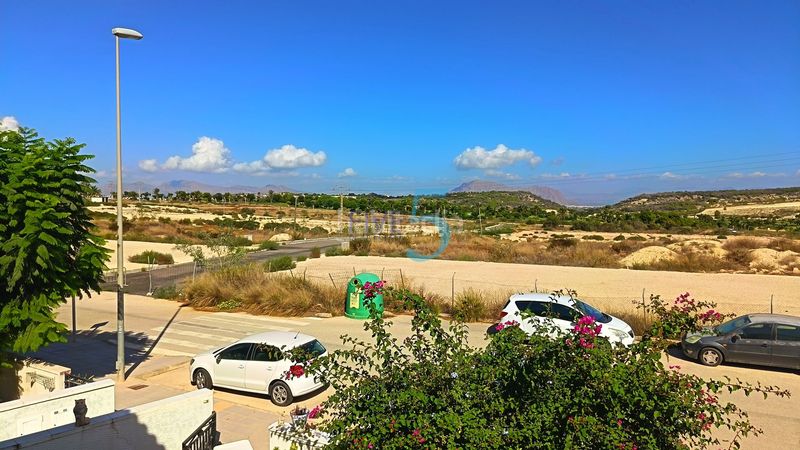 Foto e8d11772-b908-4adb-92f7-5df143e59347. Pis amb calefacció aparcament piscina a Desamparados - Hurchillo - Torremendo Orihuela