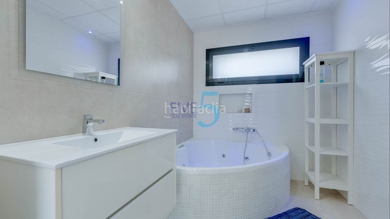 Foto d4c7d373-f09d-44c2-951c-e8f39fe4435e. Casa amb calefacció piscina a Benijófar