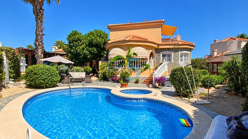 Foto 18739fe5-c473-4487-9d94-4407eed505fb. Casa amb calefacció piscina a Lo Pepín Rojales