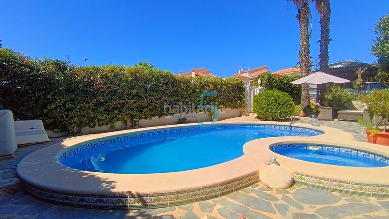 Foto 4fddd8a4-5088-438a-a549-2d0495ea2c27. Casa amb calefacció piscina a Lo Pepín Rojales