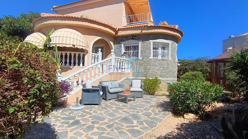 Foto be03cc17-b8da-4231-a60c-b4bd5735f3a3. Casa amb calefacció piscina a Lo Pepín Rojales