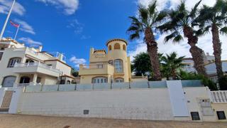 Haus  Calle almendra. Espacioso chalet independiente de 3 dormitorios y 2,5 baños con