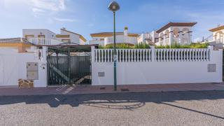 Maison  Calle communidad adaluza b. Espacioso chalet independiente de 2 dormitorios con jardín, pisc