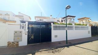 Haus  Calle communidad adaluza b. Espacioso chalet independiente de 2 dormitorios con jardín, pisc